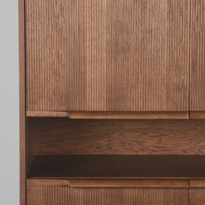 LABEL51 Bergkast Jule - Walnoot - Eiken - Hoge Kast