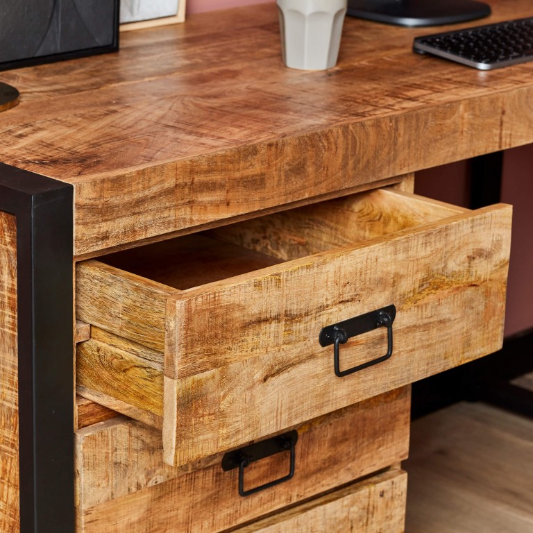 Britt bureau mangohout